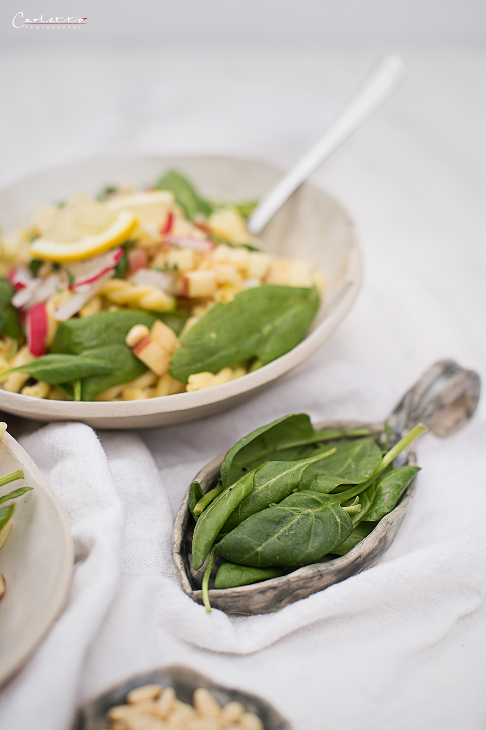 REZEPT: Nudel Käse Salat - leckerer Frühlings Salat mit Käse