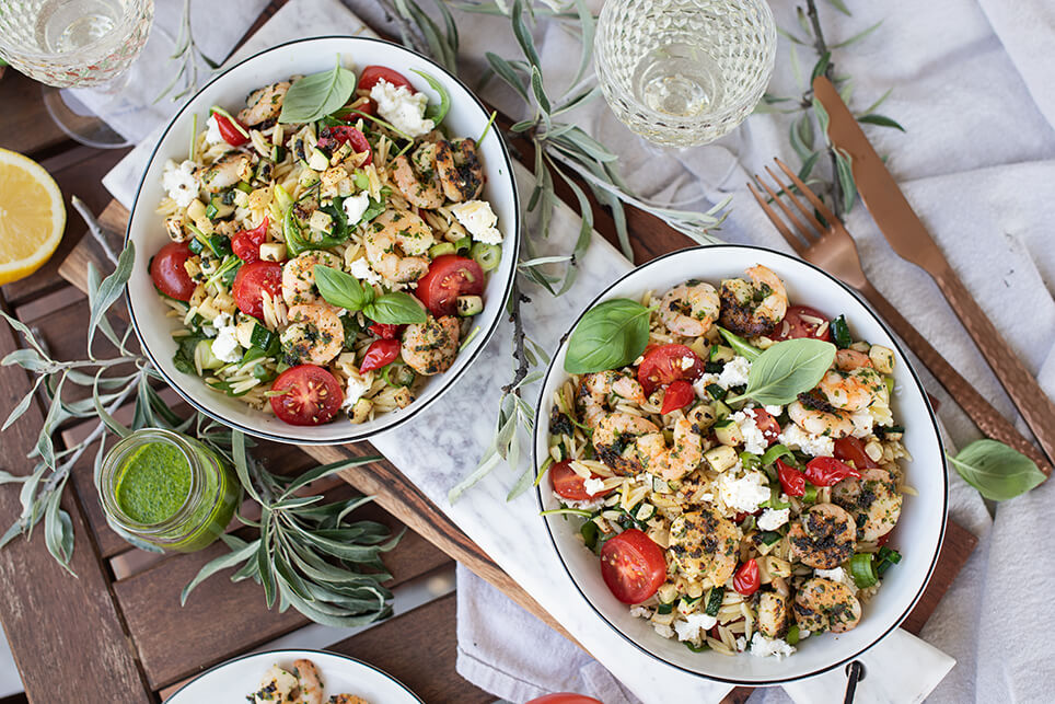Nudel-Reis-Salat mit Garnelen